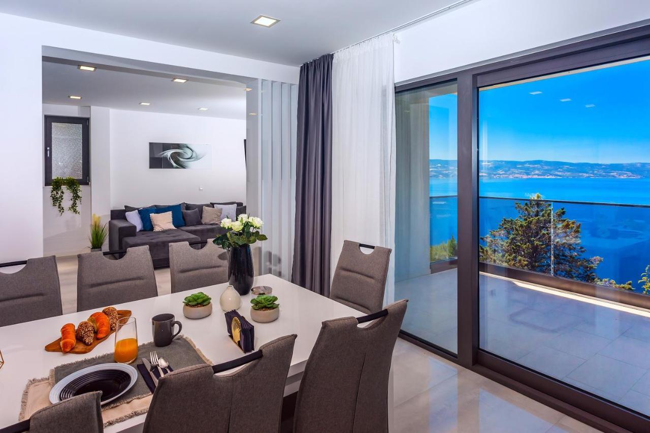 Villa Belvedere With Heated Pool, Billiards, Media Room, Sea Views,10 Pax Omiš Exteriér fotografie