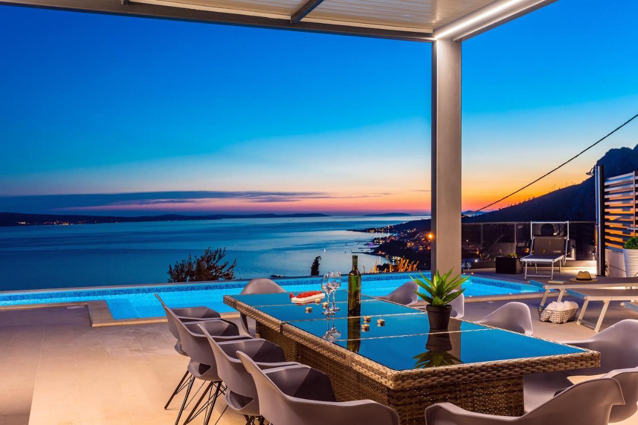 Villa Belvedere With Heated Pool, Billiards, Media Room, Sea Views,10 Pax Omiš Exteriér fotografie