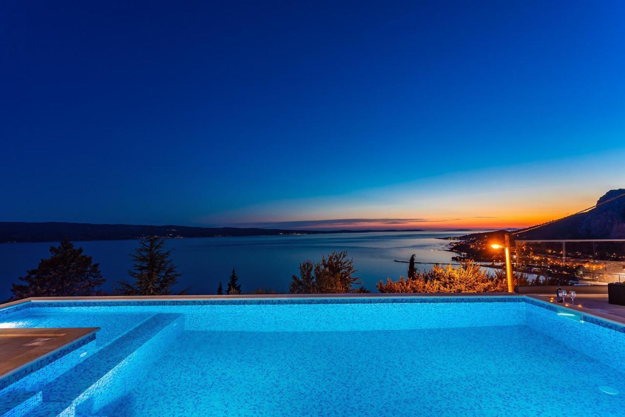 Villa Belvedere With Heated Pool, Billiards, Media Room, Sea Views,10 Pax Omiš Exteriér fotografie