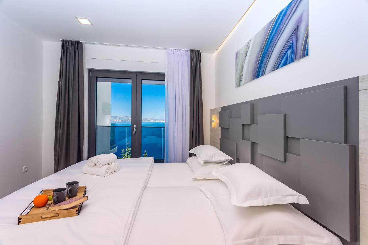 Villa Belvedere With Heated Pool, Billiards, Media Room, Sea Views,10 Pax Omiš Exteriér fotografie