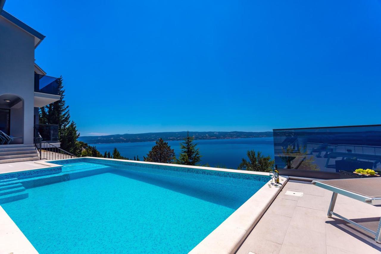 Villa Belvedere With Heated Pool, Billiards, Media Room, Sea Views,10 Pax Omiš Exteriér fotografie