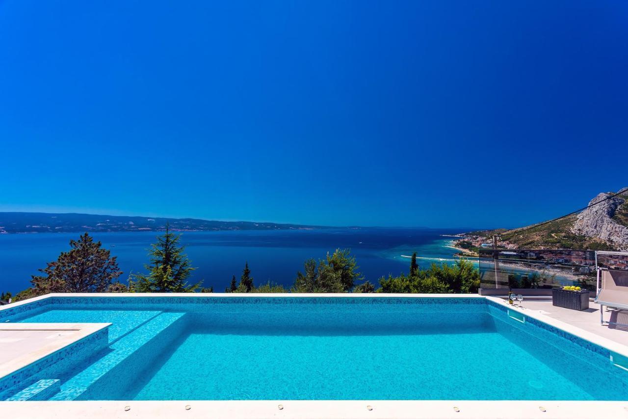 Villa Belvedere With Heated Pool, Billiards, Media Room, Sea Views,10 Pax Omiš Exteriér fotografie
