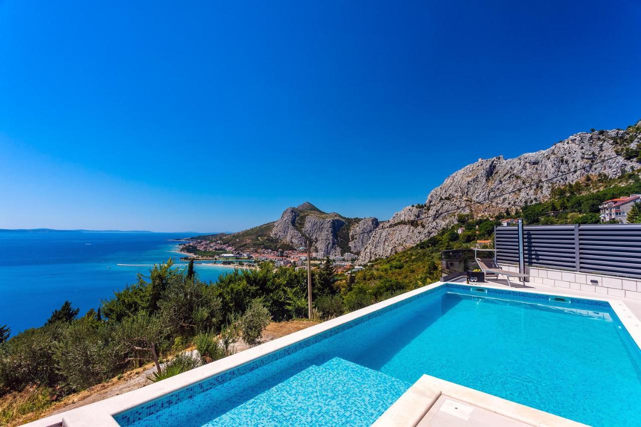 Villa Belvedere With Heated Pool, Billiards, Media Room, Sea Views,10 Pax Omiš Exteriér fotografie