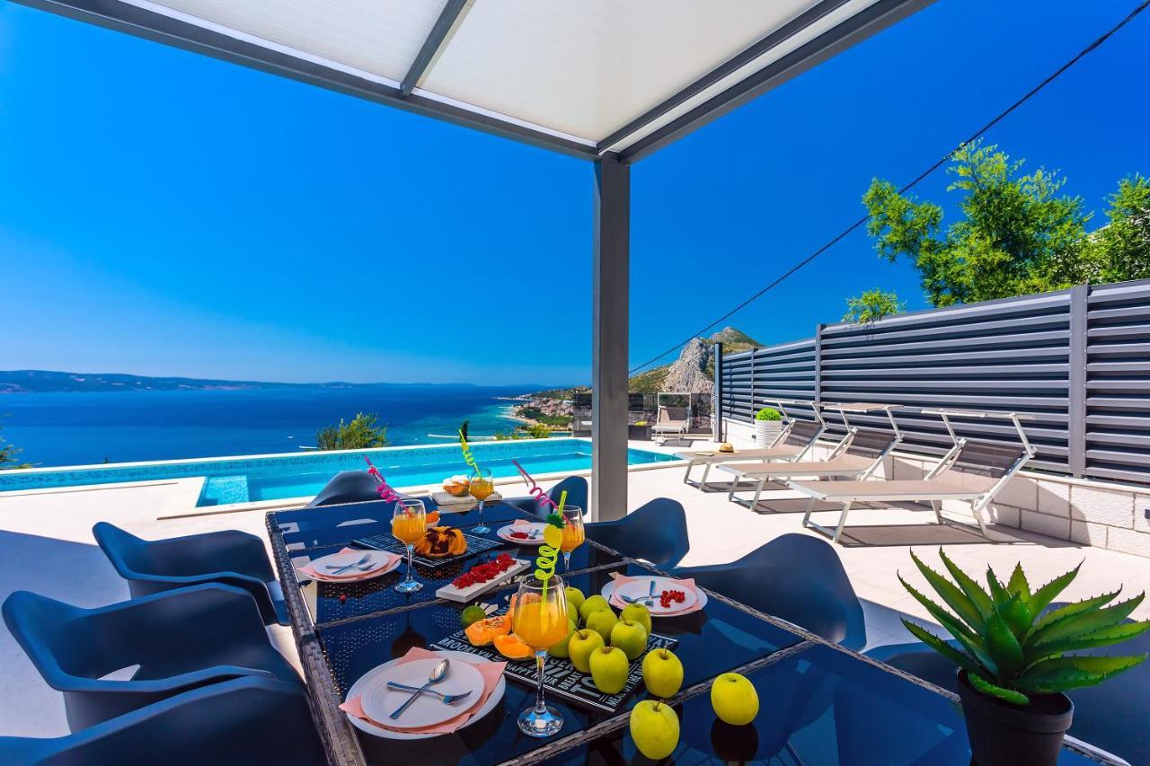 Villa Belvedere With Heated Pool, Billiards, Media Room, Sea Views,10 Pax Omiš Exteriér fotografie